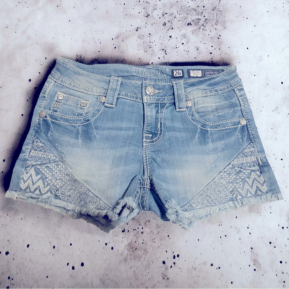 Miss Me Jean Shorts Size 26
